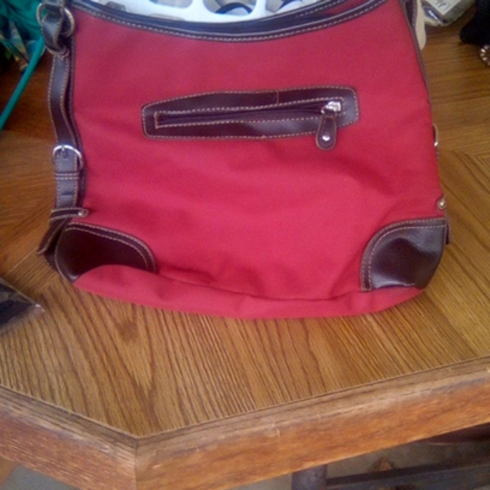 Shoulder. Purse